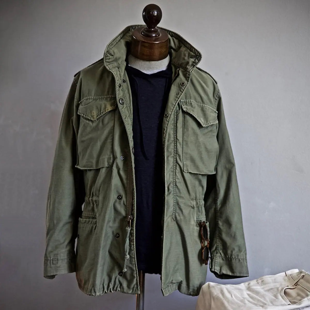 Field Jacket with Cargo Pockets and Drawstring for Mens