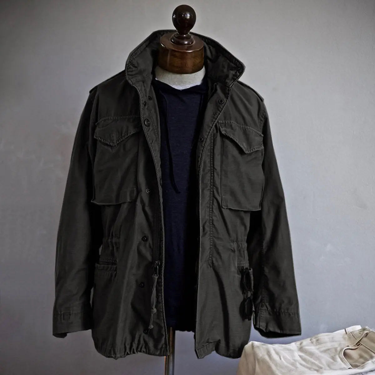 Field Jacket with Cargo Pockets and Drawstring for Mens