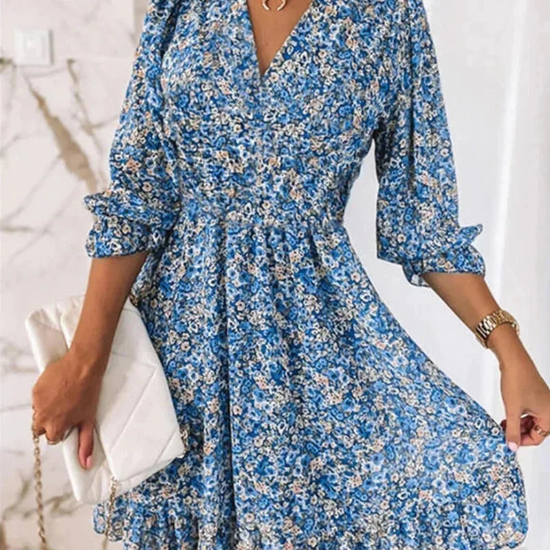 Floral Women's Mini dress with V-neck and flared sleeves