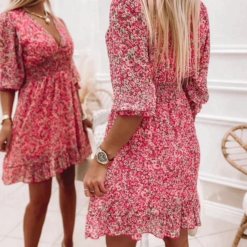 Floral Women's Mini dress with V-neck and flared sleeves