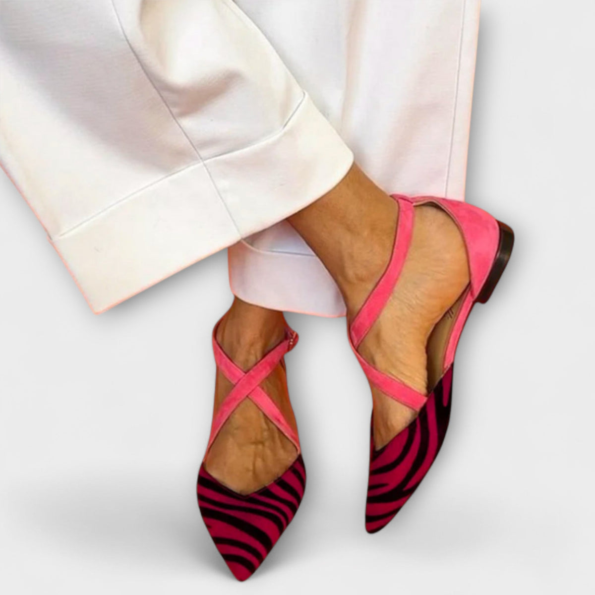 Pointed Animal Print Toe Slingback Flats with Crisscross Straps for Women