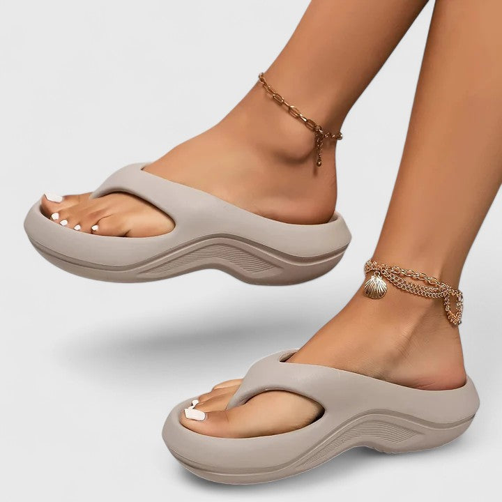 Sandals with Toe-Post Strap for Men and Women