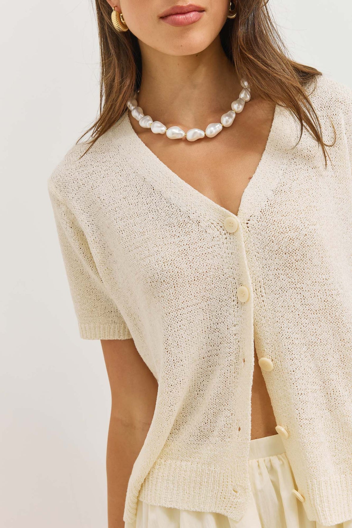 Textured Knit Cropped Cardigan with V-Neckline for Women